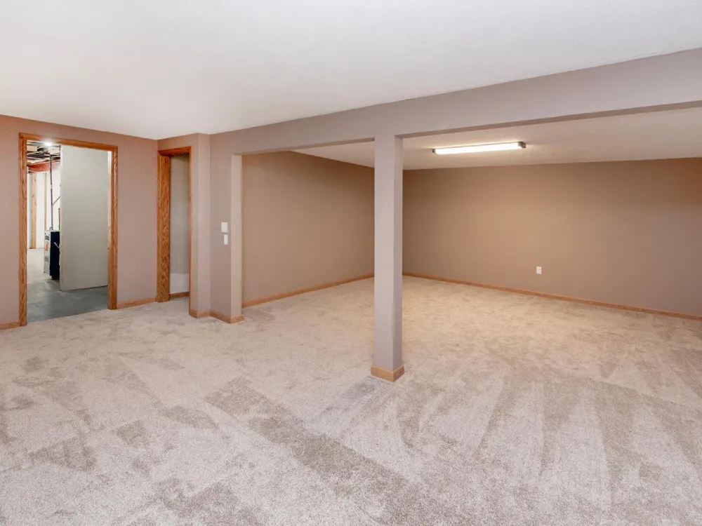 1801 River Hills Drive Burnsville, MN 55337