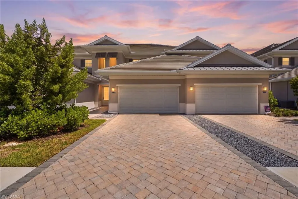 239 Indies Drive E #202 Naples, FL 34114