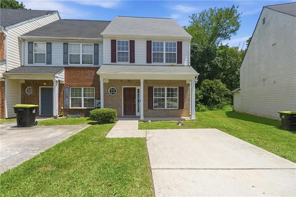 7062 Brookview Creek Riverdale, GA 30274