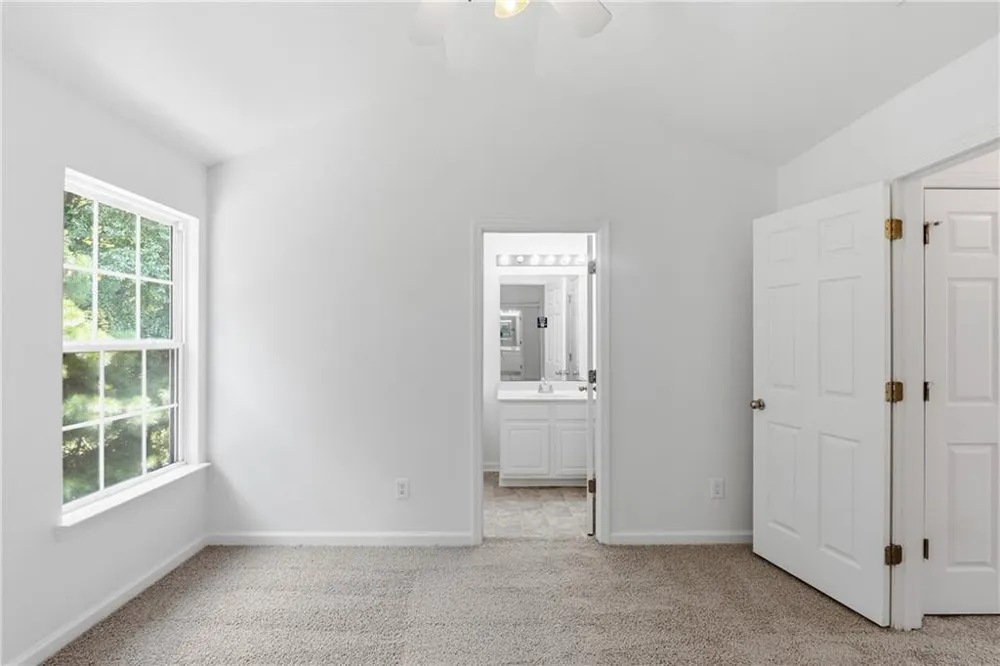 7062 Brookview Creek Riverdale, GA 30274
