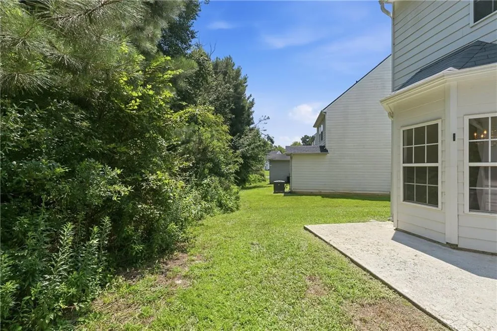 7062 Brookview Creek Riverdale, GA 30274