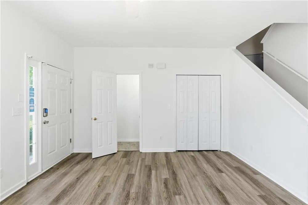 7062 Brookview Creek Riverdale, GA 30274