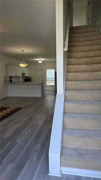 4210 Oakwood Rd #B2 Oakwood, GA 30566