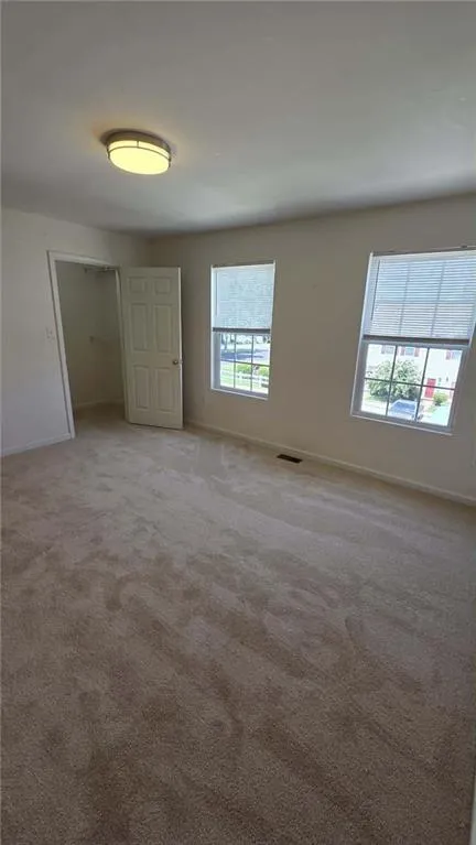 4210 Oakwood Rd #B2 Oakwood, GA 30566