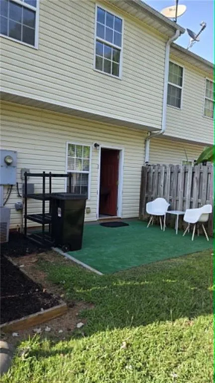 4210 Oakwood Rd #B2 Oakwood, GA 30566