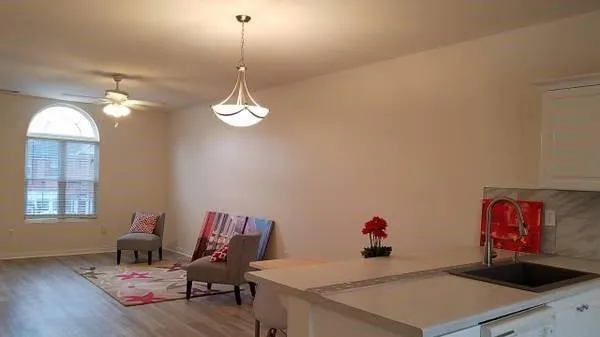 4210 Oakwood Rd #B2 Oakwood, GA 30566