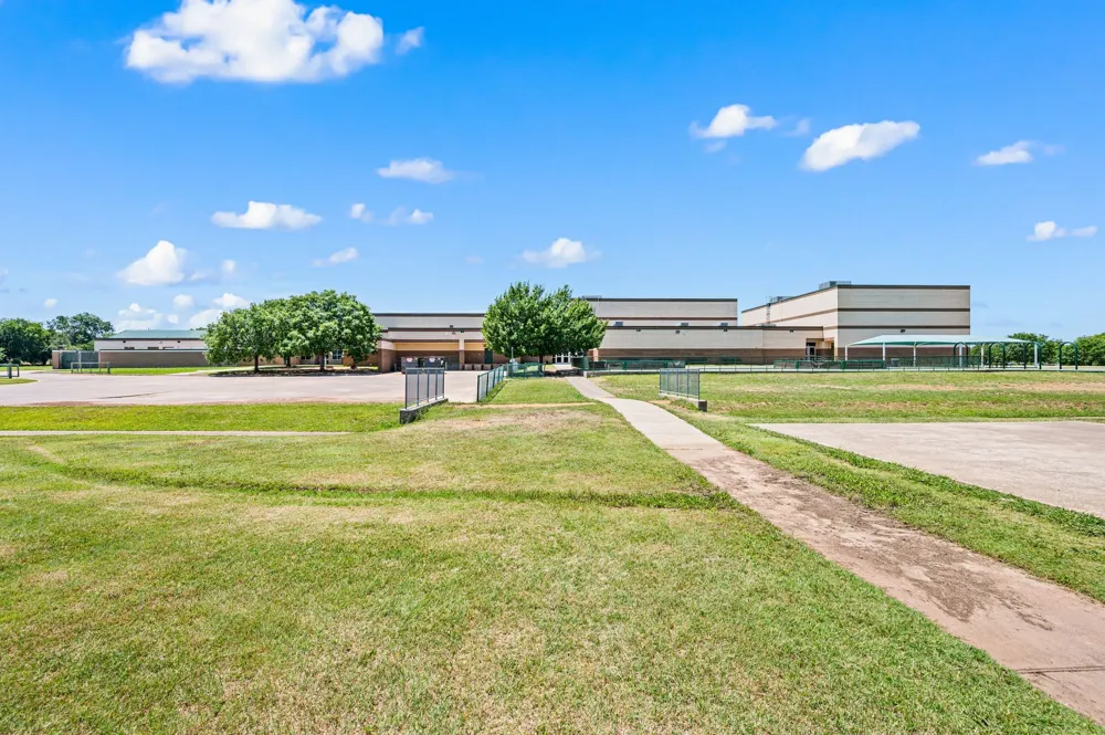 801 Shady Oaks Southlake, TX 76092