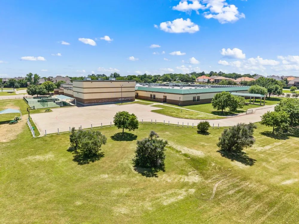 801 Shady Oaks Southlake, TX 76092
