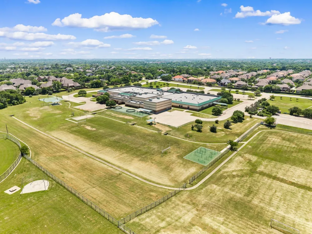 801 Shady Oaks Southlake, TX 76092