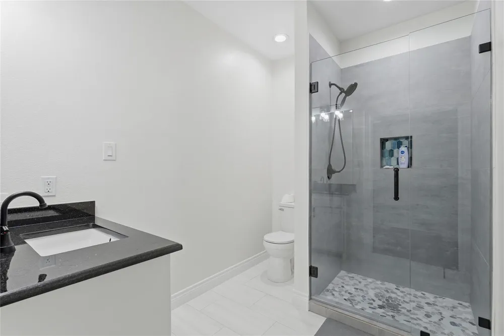 1107 Lily Court Grand Prairie, TX 75104