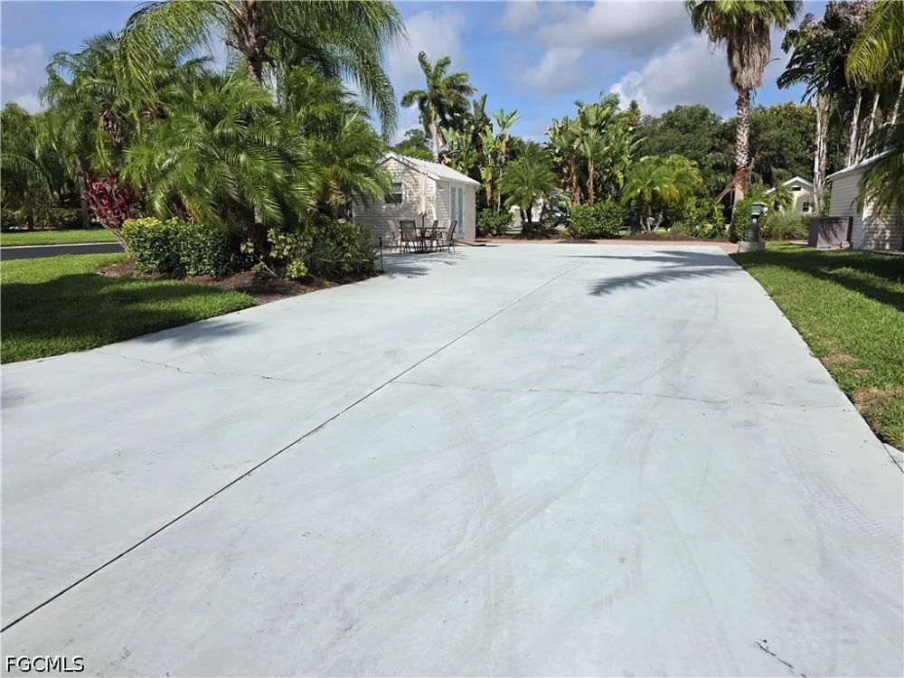 E Riverbend Resort Boulevard Labelle, FL 33935
