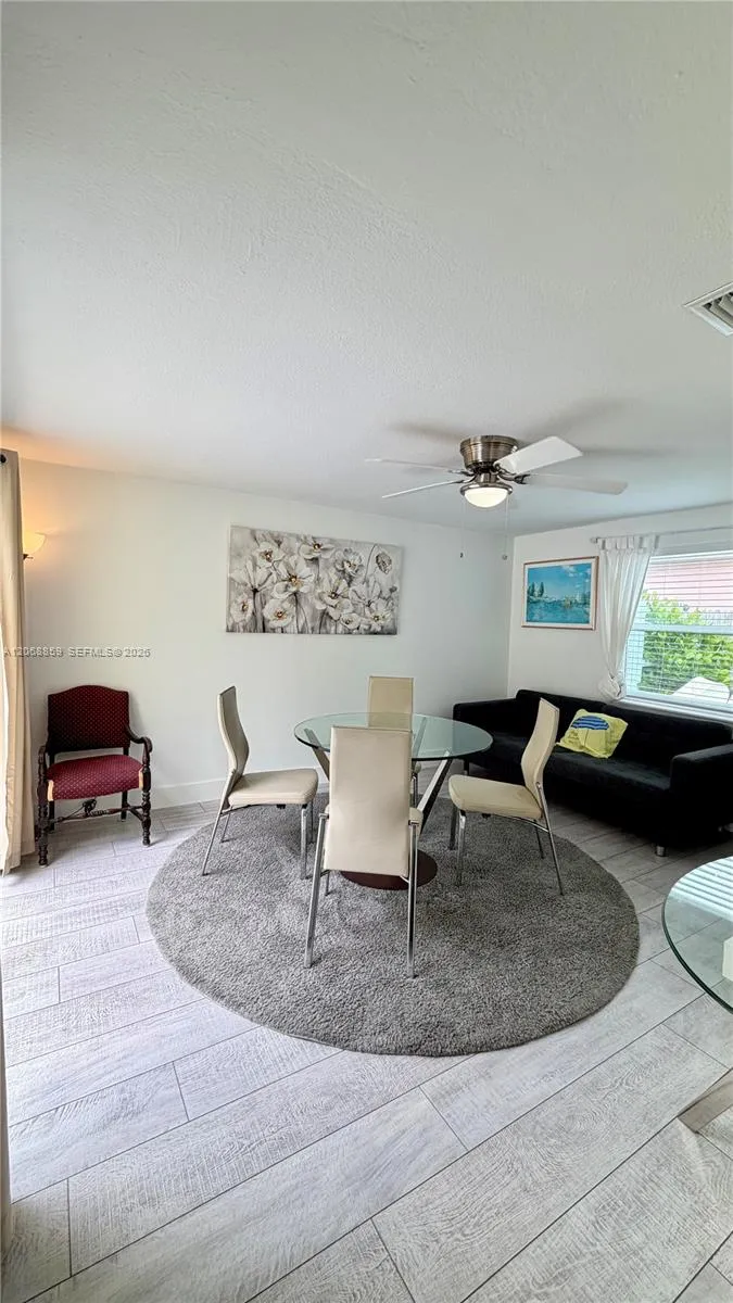 705 W Mango St #C Lantana, FL 33462