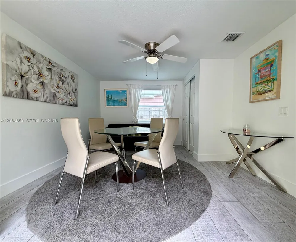 705 W Mango St #C Lantana, FL 33462