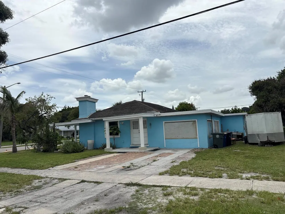 1001 Sunrise Boulevard Fort Pierce, FL 34950