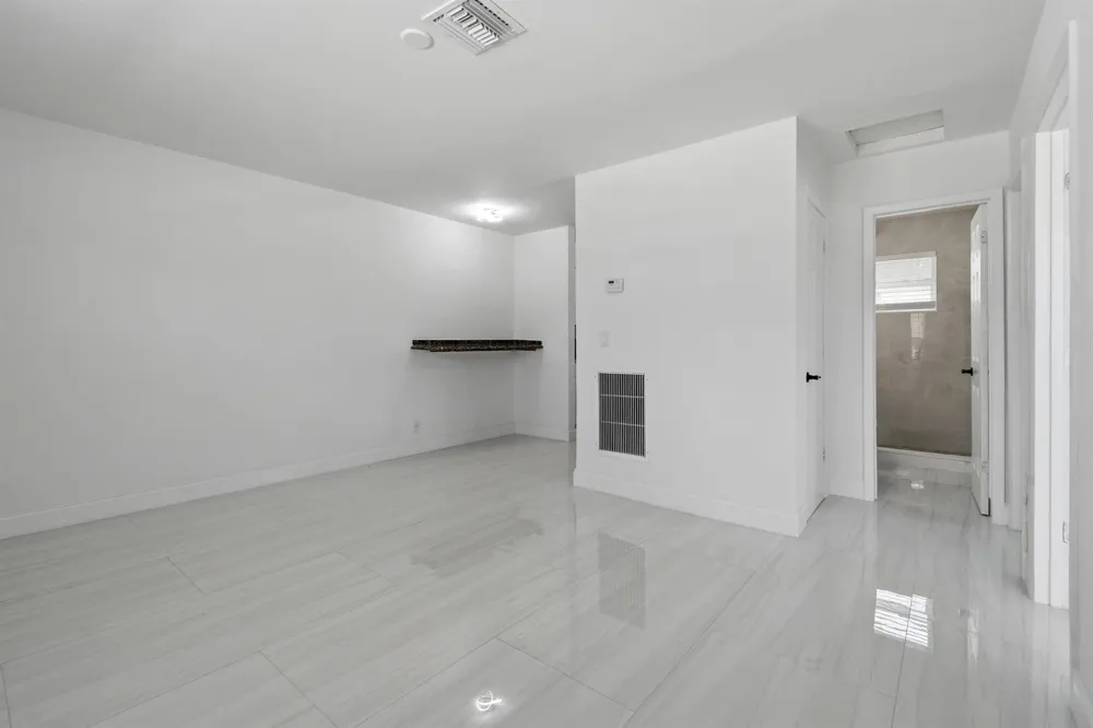 968 W 9TH STREET #B2 Riviera Beach, FL 33404