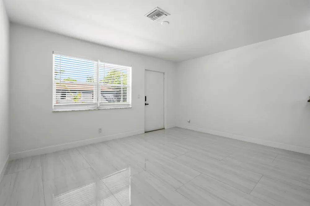 968 W 9TH STREET #B2 Riviera Beach, FL 33404