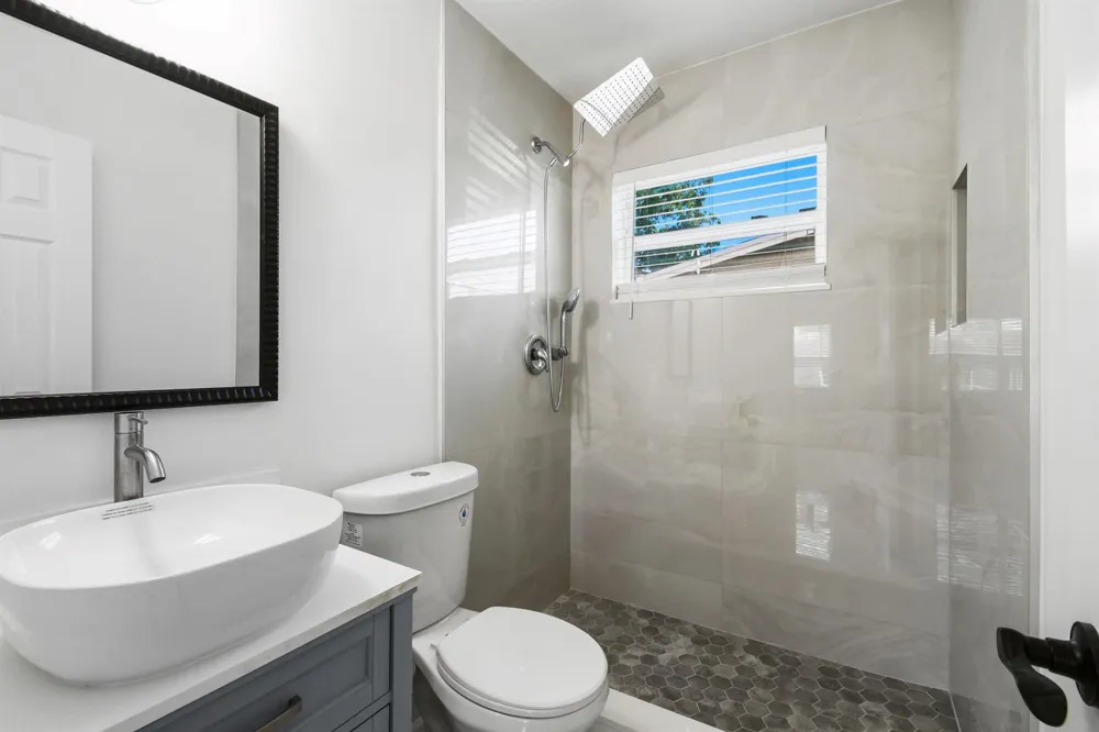 968 W 9TH STREET #B2 Riviera Beach, FL 33404