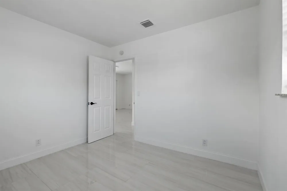 968 W 9TH STREET #B2 Riviera Beach, FL 33404
