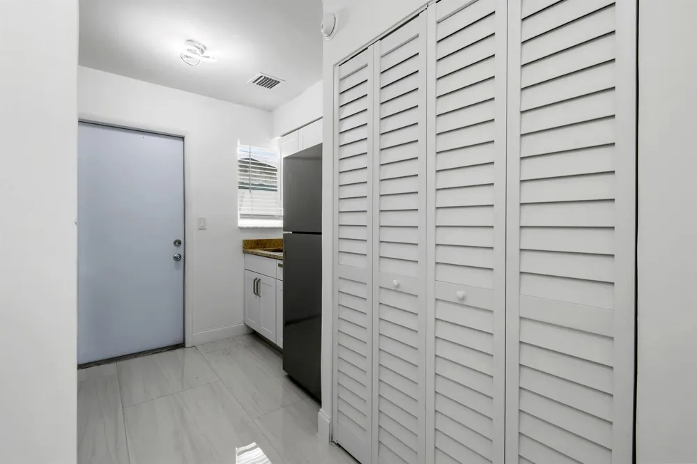968 W 9TH STREET #B2 Riviera Beach, FL 33404