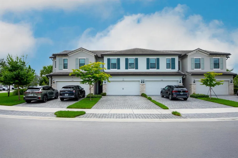 4486 Appleton Circle W Oakland Park, FL 33309