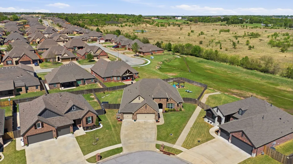 7701 E 82nd Street Owasso, OK 74055