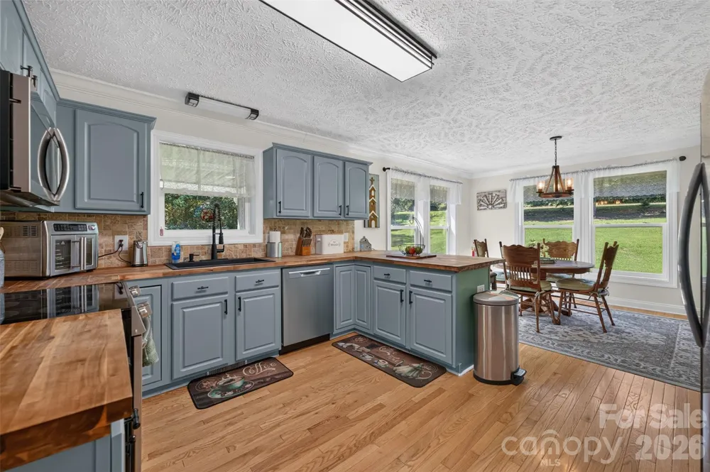 618 Indian Hill Road Olin, NC 28660