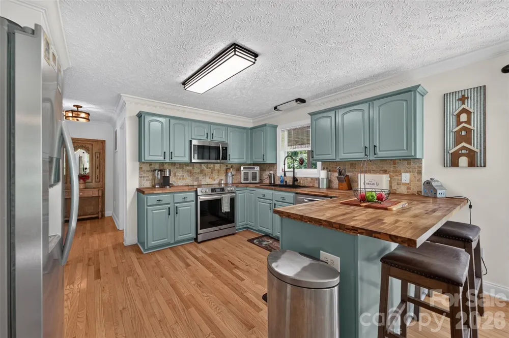 618 Indian Hill Road Olin, NC 28660