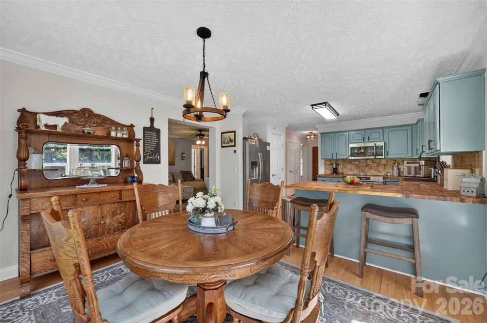 618 Indian Hill Road Olin, NC 28660