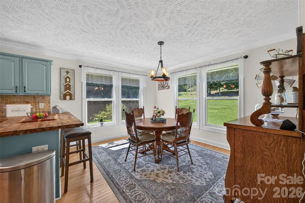 618 Indian Hill Road Olin, NC 28660