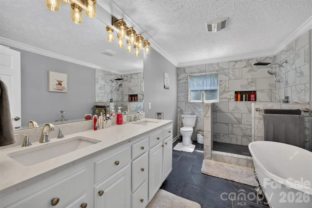 618 Indian Hill Road Olin, NC 28660