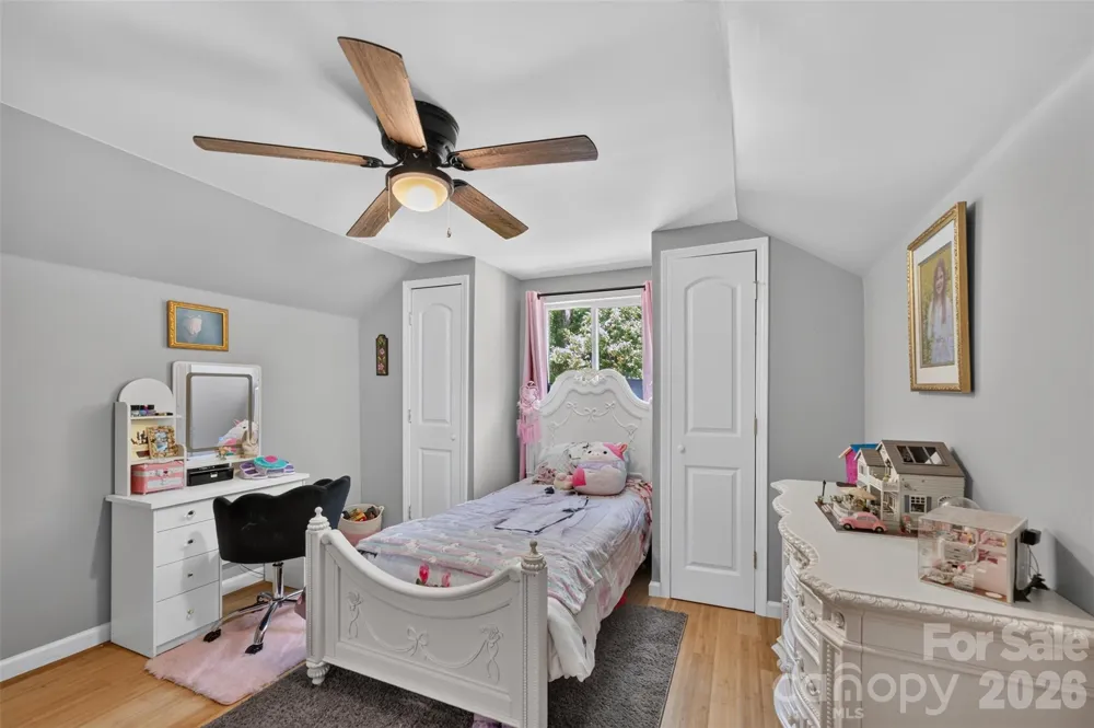 618 Indian Hill Road Olin, NC 28660