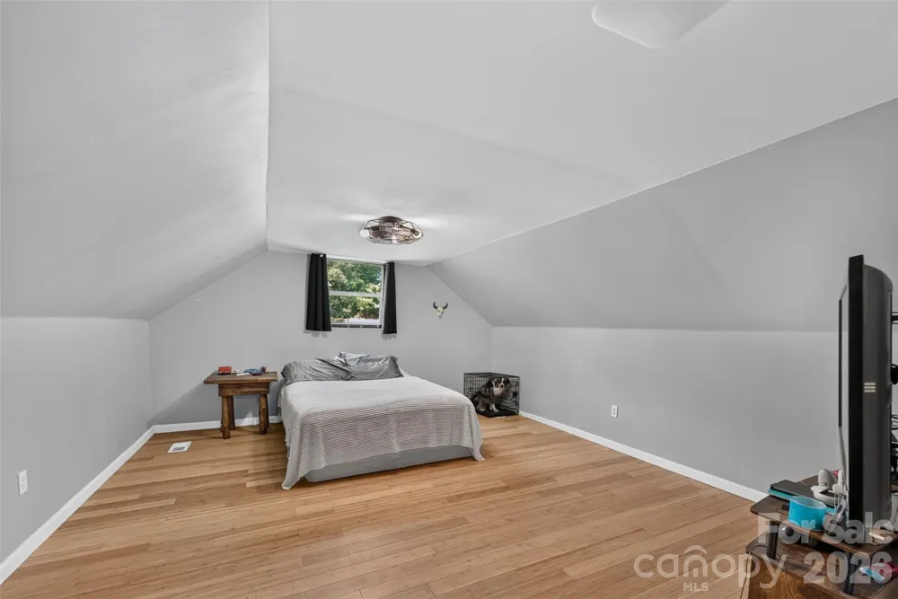 618 Indian Hill Road Olin, NC 28660