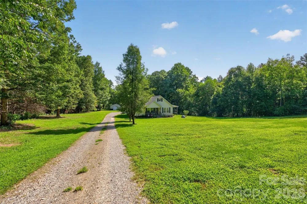 618 Indian Hill Road Olin, NC 28660