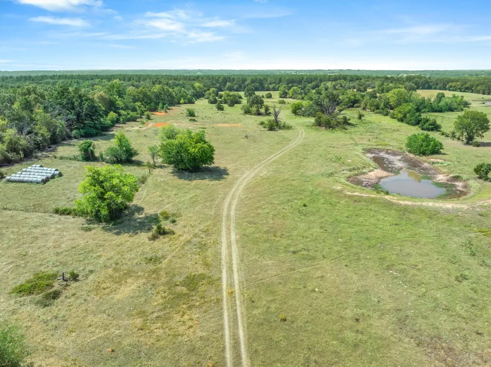 3183 Vz County Road 1712 Grand Saline, TX 75140