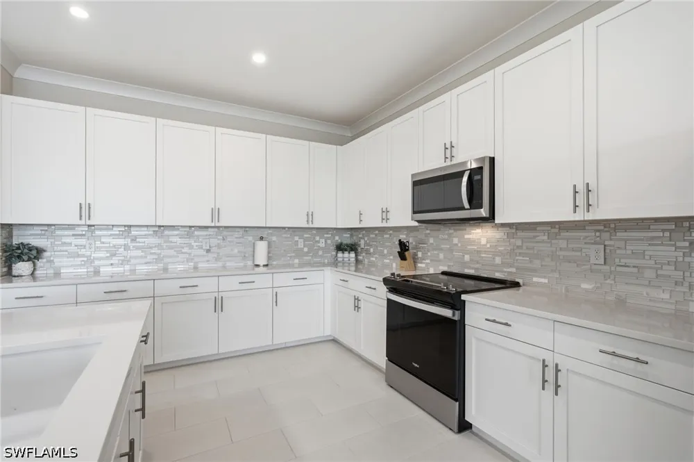 Indies Drive E #202 Naples, FL 34114