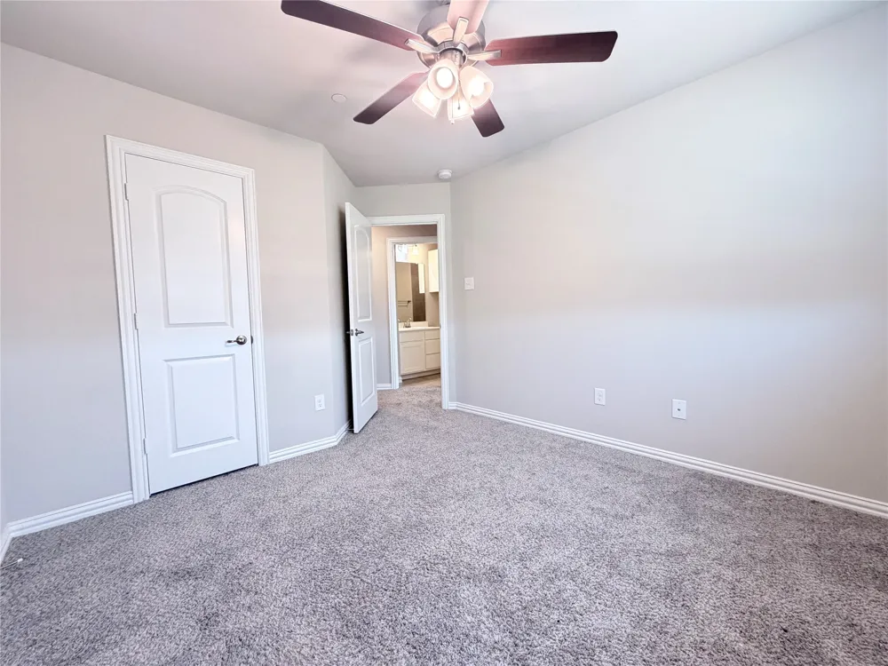 2871 Baneberry Lane Mesquite, TX 75150