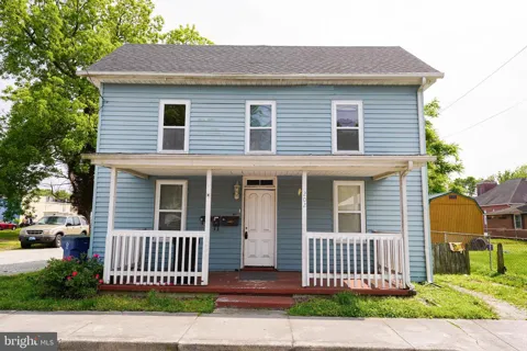 202 E GROVE STREET #A