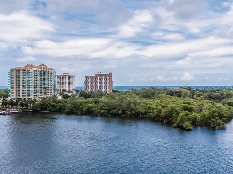 888 INTRACOASTAL DRIVE #10E