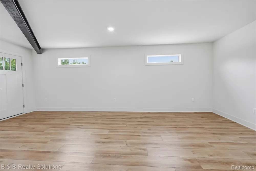 780 Van Dyke Road #Apartment #3 Almont Village, MI 48003