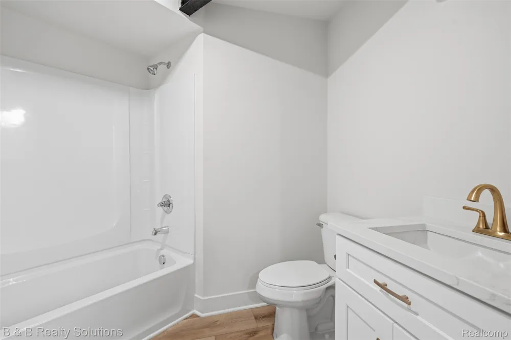 780 Van Dyke Road #Apartment #3 Almont Village, MI 48003