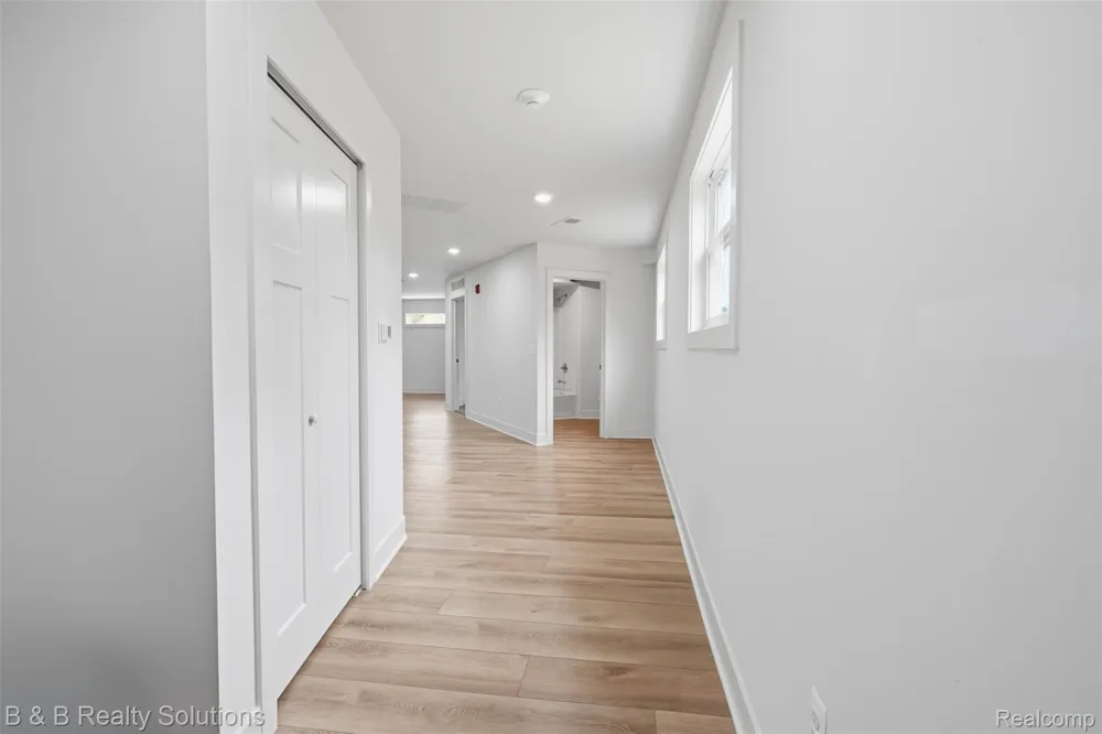 780 Van Dyke Road #Apartment #3 Almont Village, MI 48003