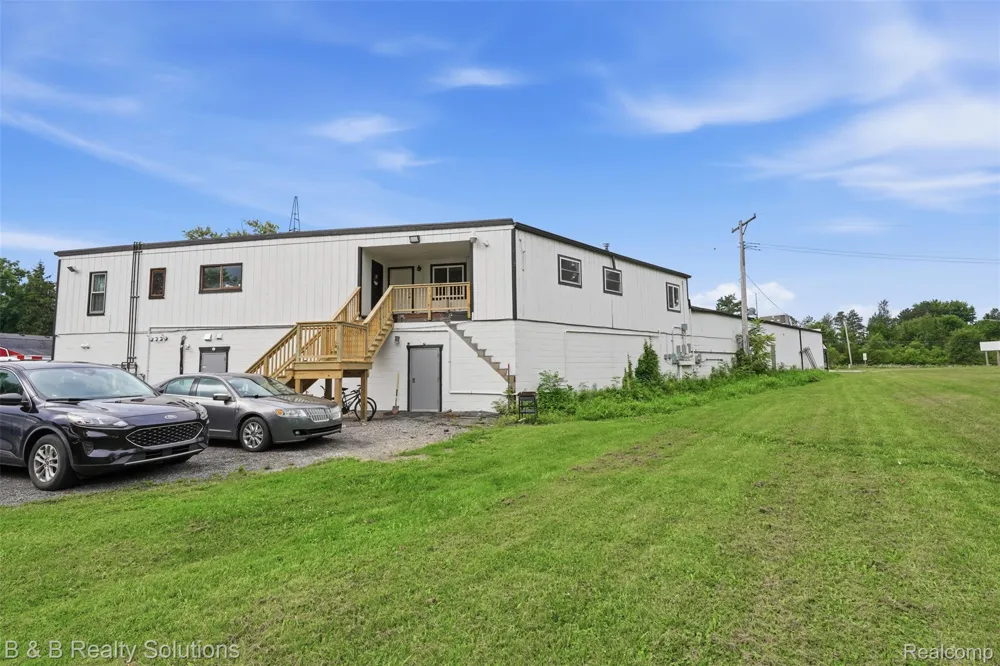 780 Van Dyke Road #Apartment #3 Almont Village, MI 48003