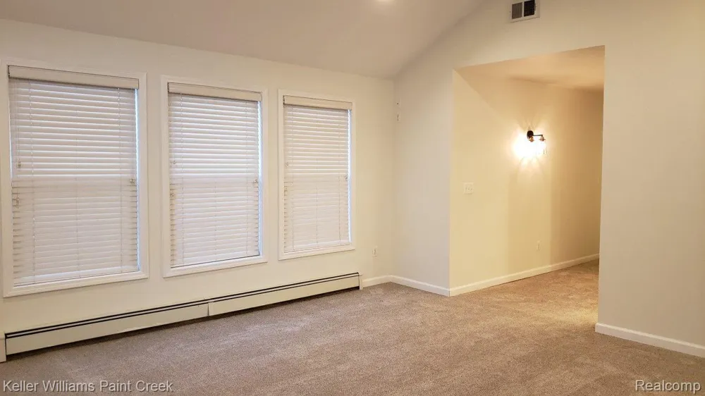 635 CUMBERLAND STREET Mt Clemens City, MI 48043