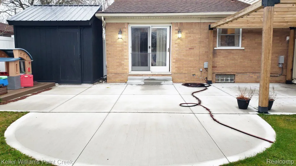 635 CUMBERLAND STREET Mt Clemens City, MI 48043