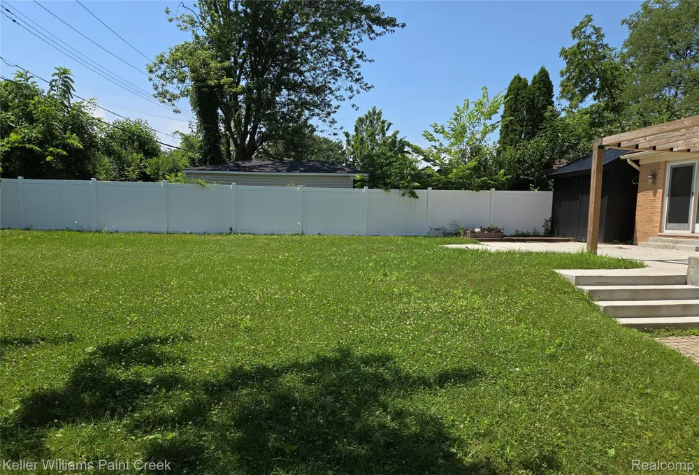 635 CUMBERLAND STREET Mt Clemens City, MI 48043