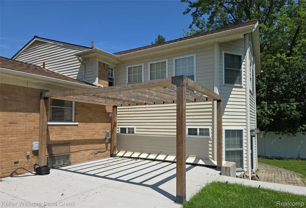 635 CUMBERLAND STREET Mt Clemens City, MI 48043