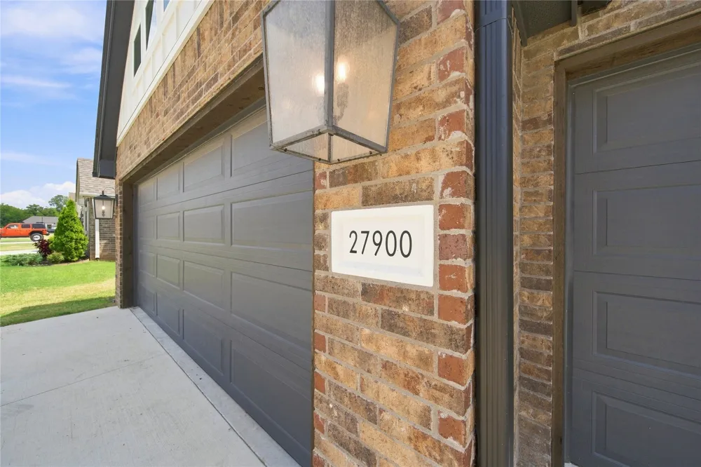 27900 E 107th Street S Coweta, OK 74429