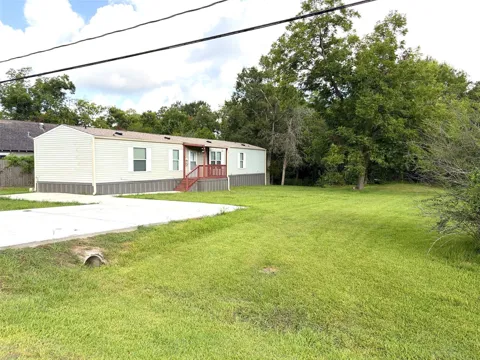 215 Live Oak Street