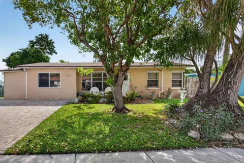 2750 NE 9TH TERRACE