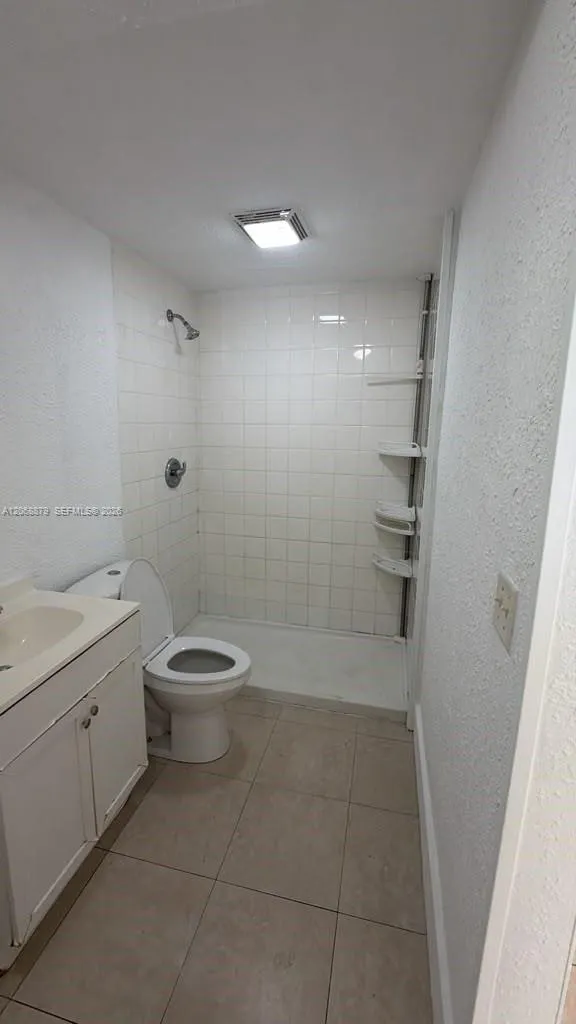 7305 NW 17th Ct #. Miami, FL 33147
